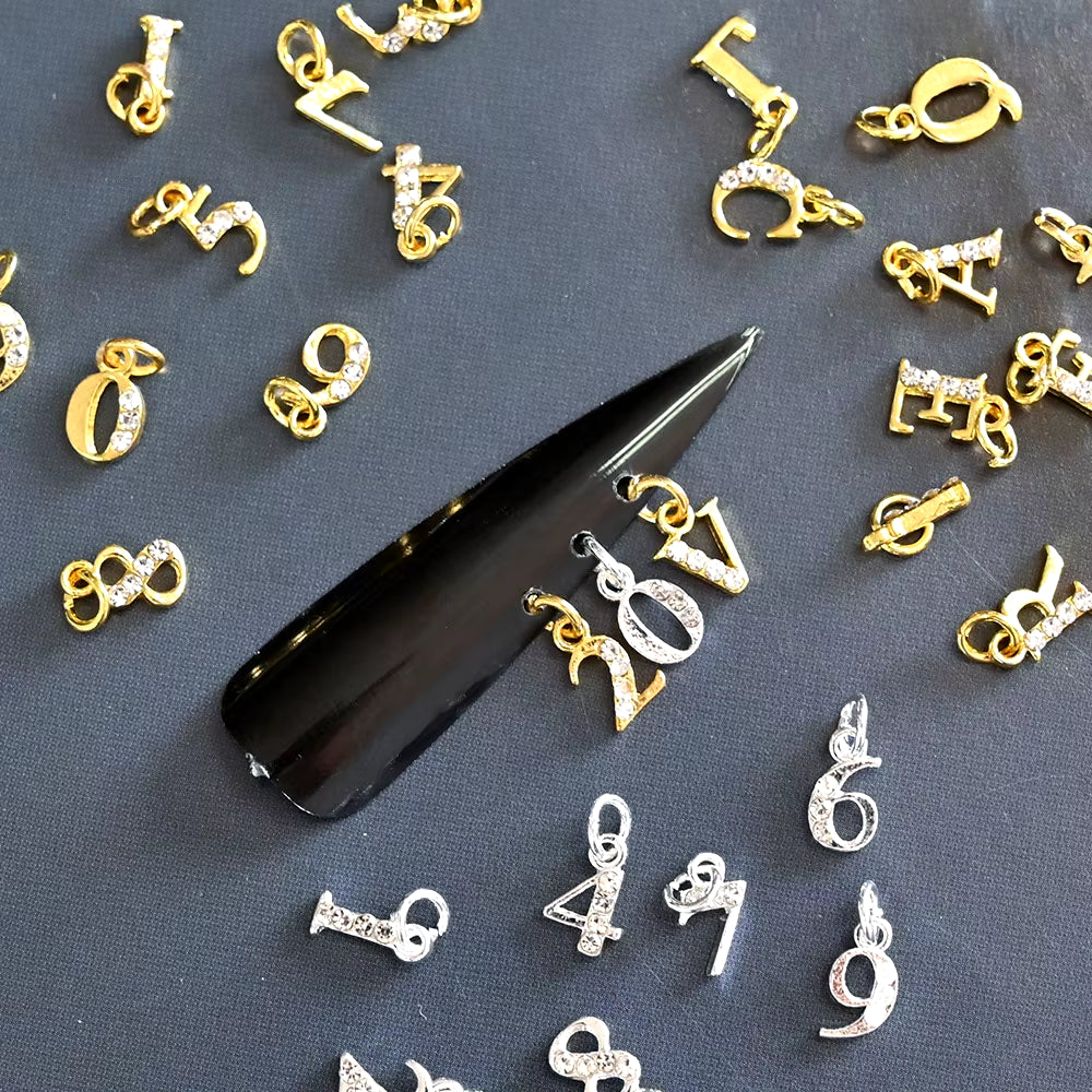 10/26Pcs Alphabet 3D (0-9)/A-Z Dangle Letter Gold/Silver Number Nail Pendant Charm